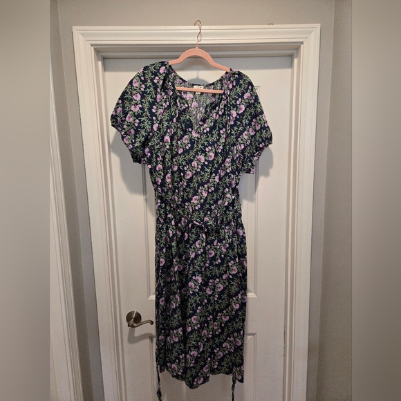 Floral Navy Dress - Picture 2 of 7